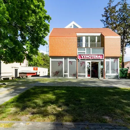 Apartament Center W-parking And Terrace, By Cohost *